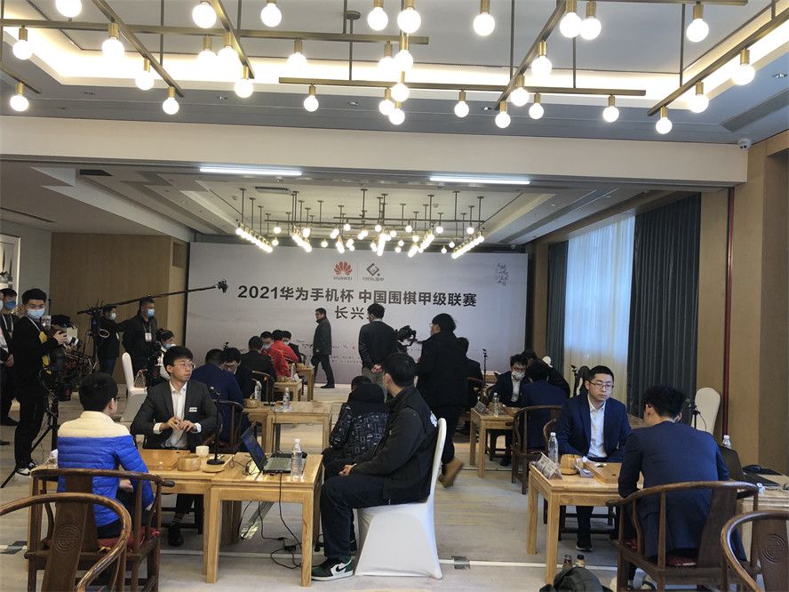 下了这个决定之后，林超贤导演和团队就开始为实现这四场戏做计划与设想